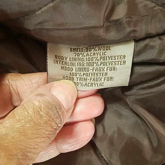 KC Collection, Tan/creme plaid vest, With Fur Hood, Size XL - Picture 8 of 8